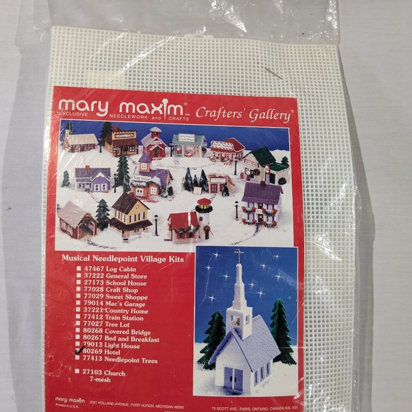 Mary Maxim musical village plastic canvas needlepoint kit Hotel #80269 - Picture 1 of 7